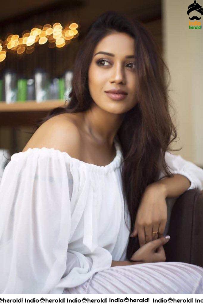Nivetha Pethuraj Latest Hot Compilation Photos Set 1