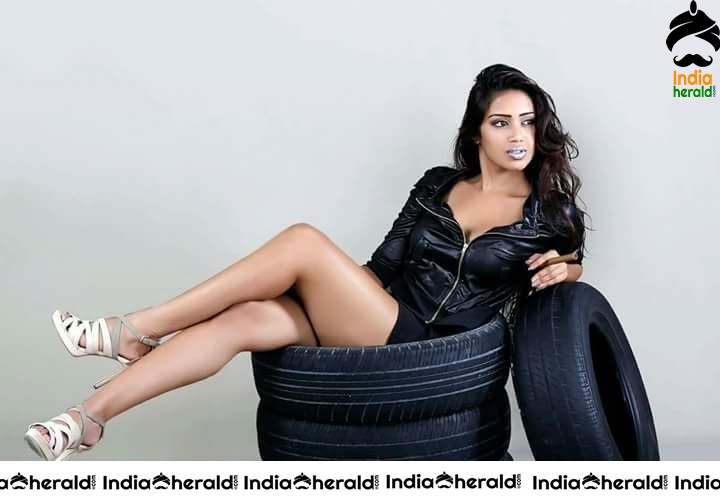 Nivetha Pethuraj Latest Hot Compilation Photos Set 4