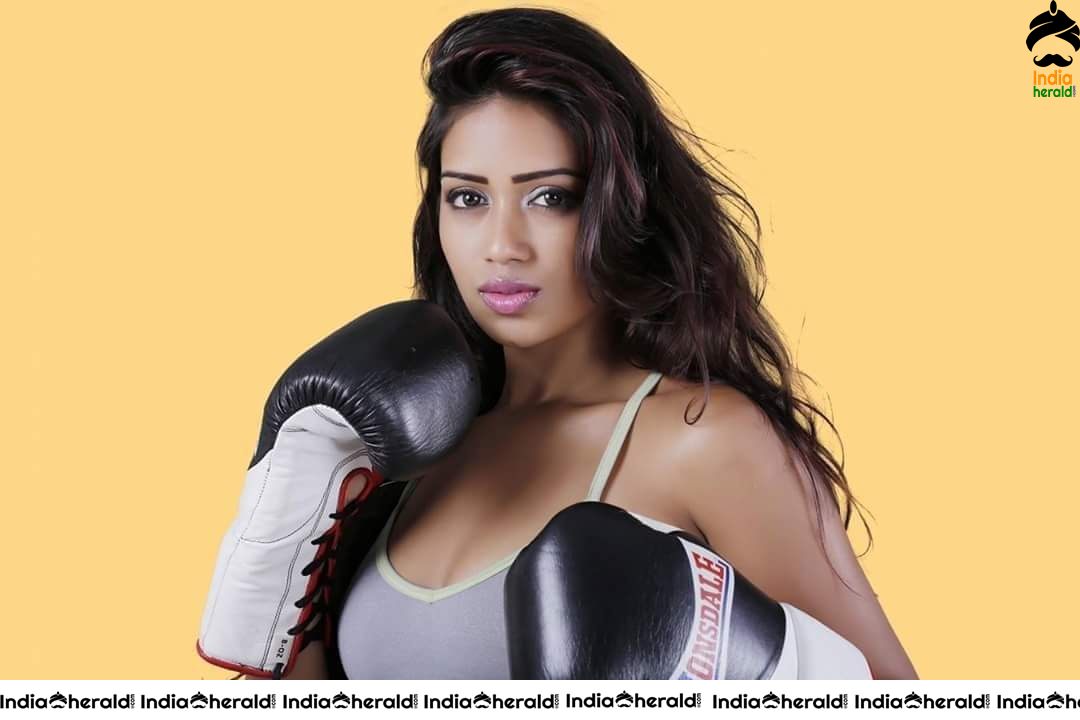 Nivetha Pethuraj Latest Hot Compilation Photos Set 4