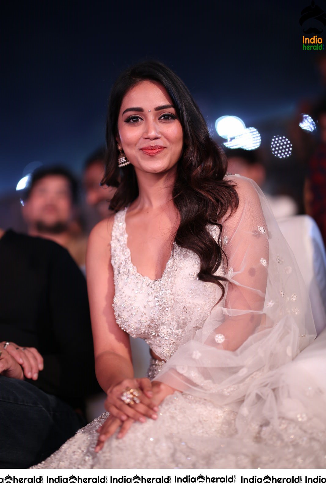 Nivetha Thomas Seen in White Netted Saree Set 2