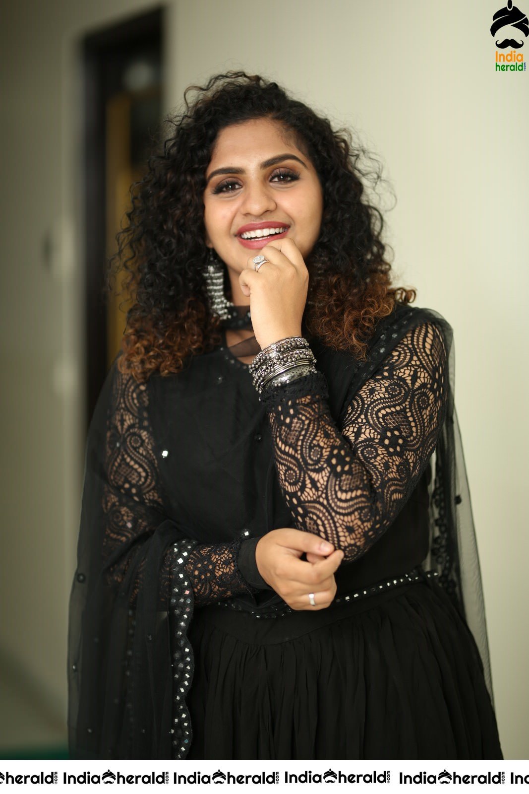 Noorin Shereef Latest Stills in Black Set 2