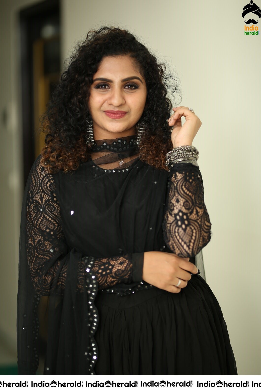 Noorin Shereef Latest Stills in Black Set 2
