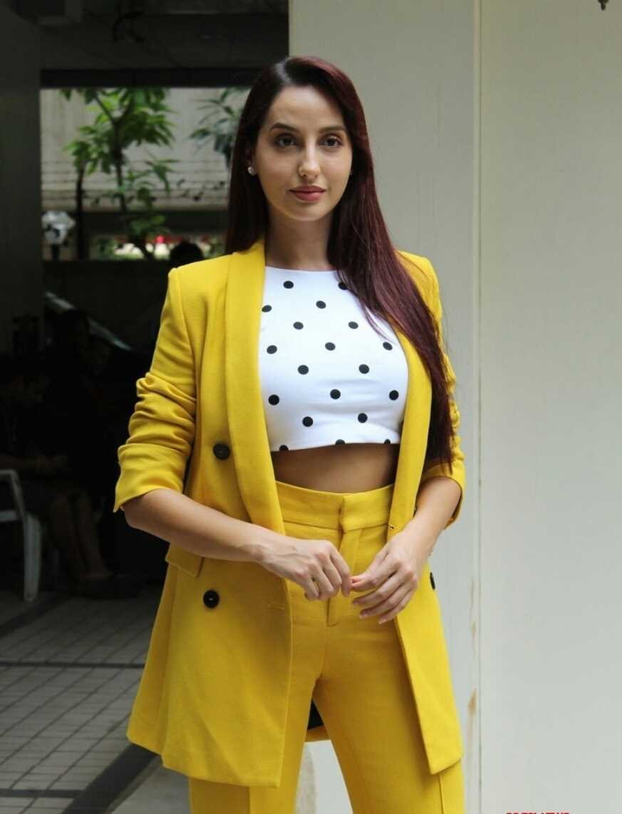 Nora Fatehi Dazzling Yellow Suit