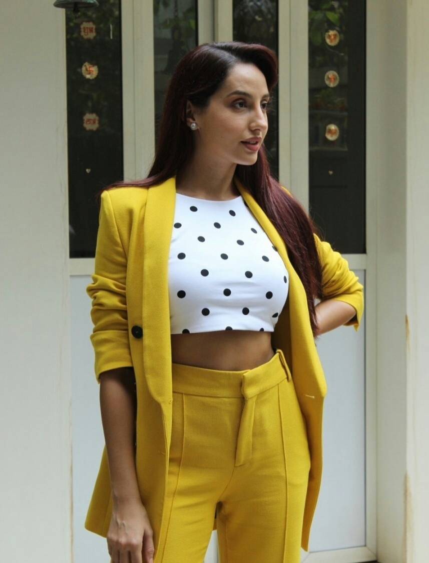 Nora Fatehi Dazzling Yellow Suit