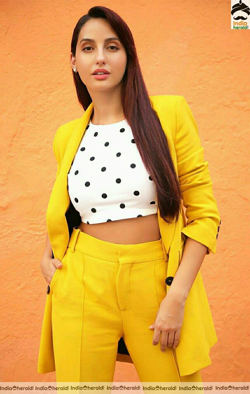 Nora Fatehi Hot Compilation Stills