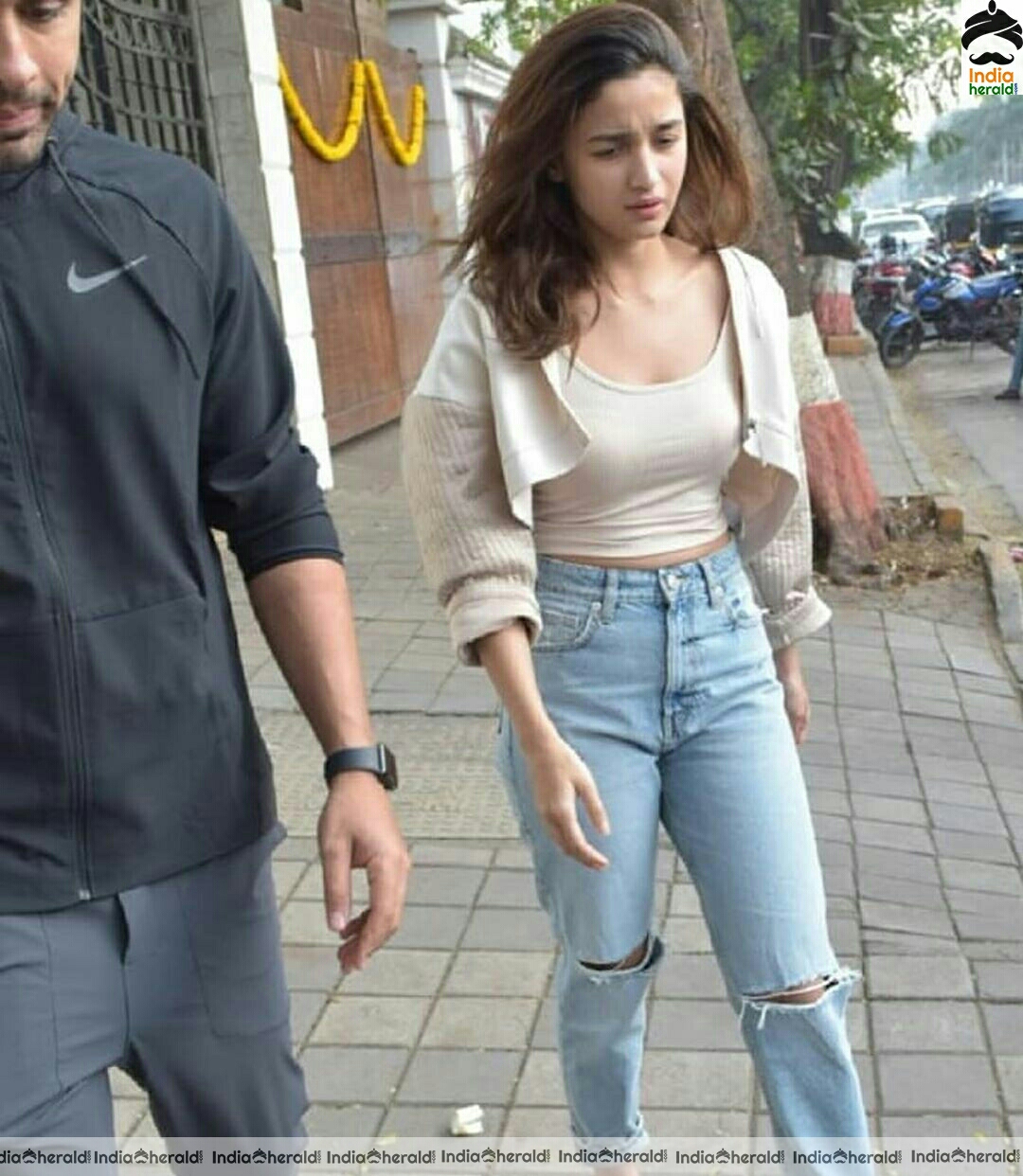 Nushrat Bharucha and Aliabhatt Spotted Outside At Bandra