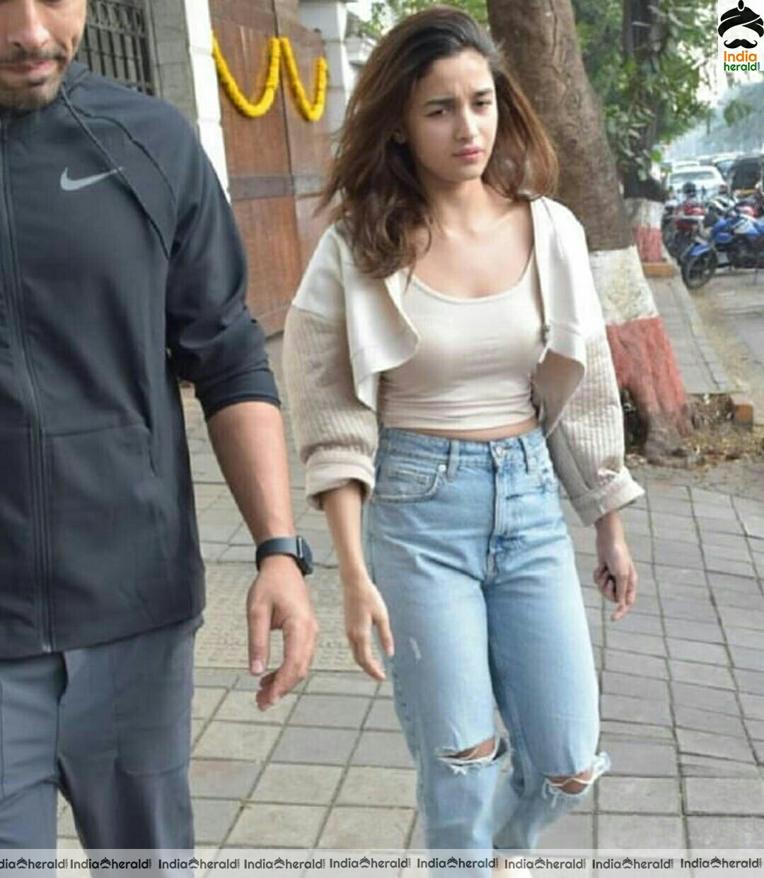 Nushrat Bharucha and Aliabhatt Spotted Outside At Bandra