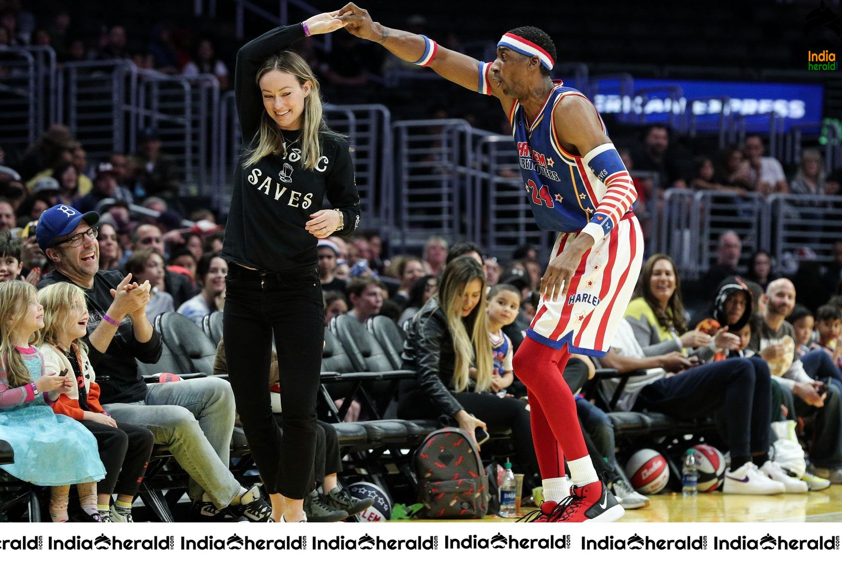 Olivia Wilde attends Harlem Globetrotters game in Los Angeles