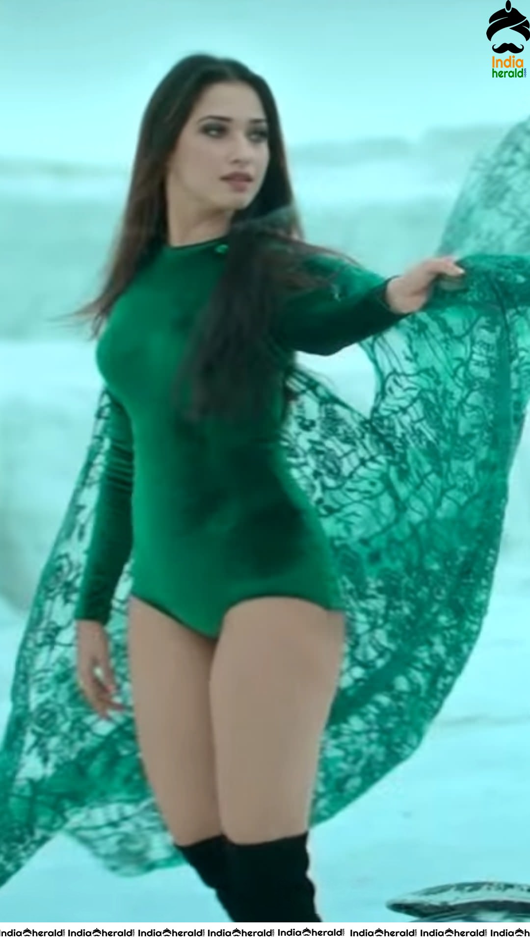 Oops Tamanna Bum Exposed Unexpected in a Tight Dress Hot Photos Set 1