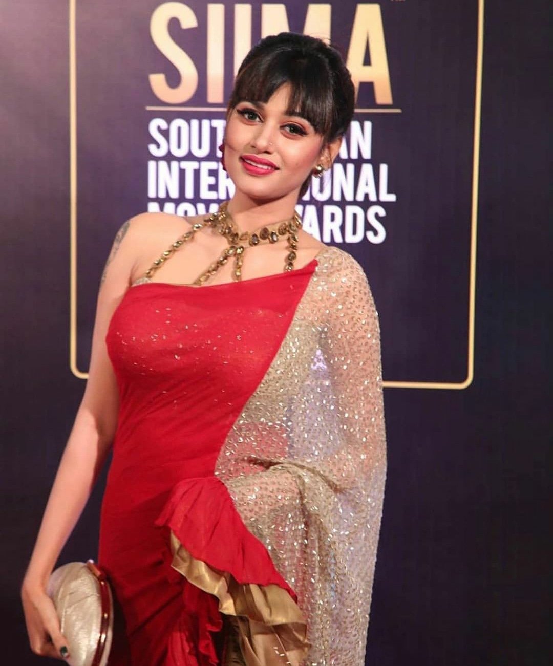 Oviyaa At SIIMA Awards 2019