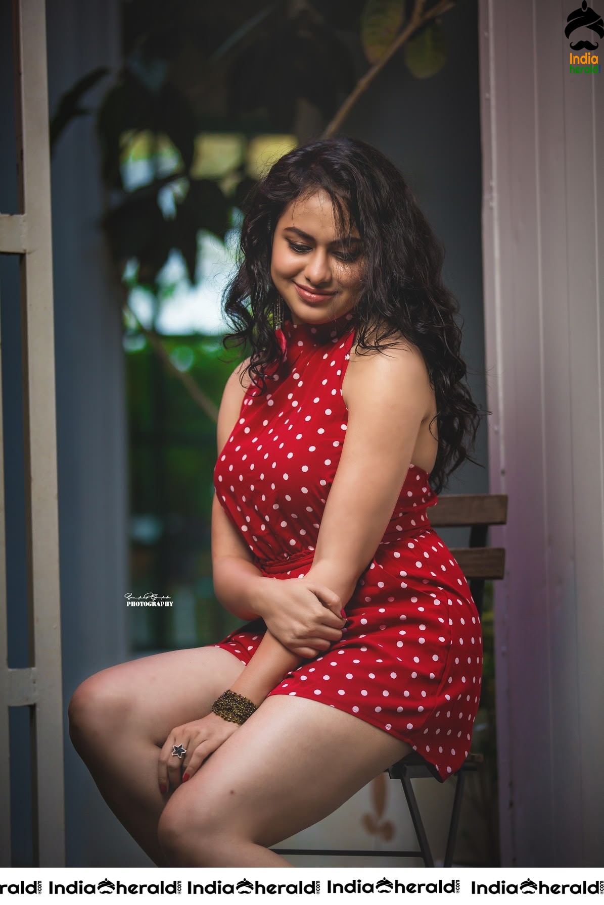 Pallavi Dora Latest Hot Photos to tempt your mood