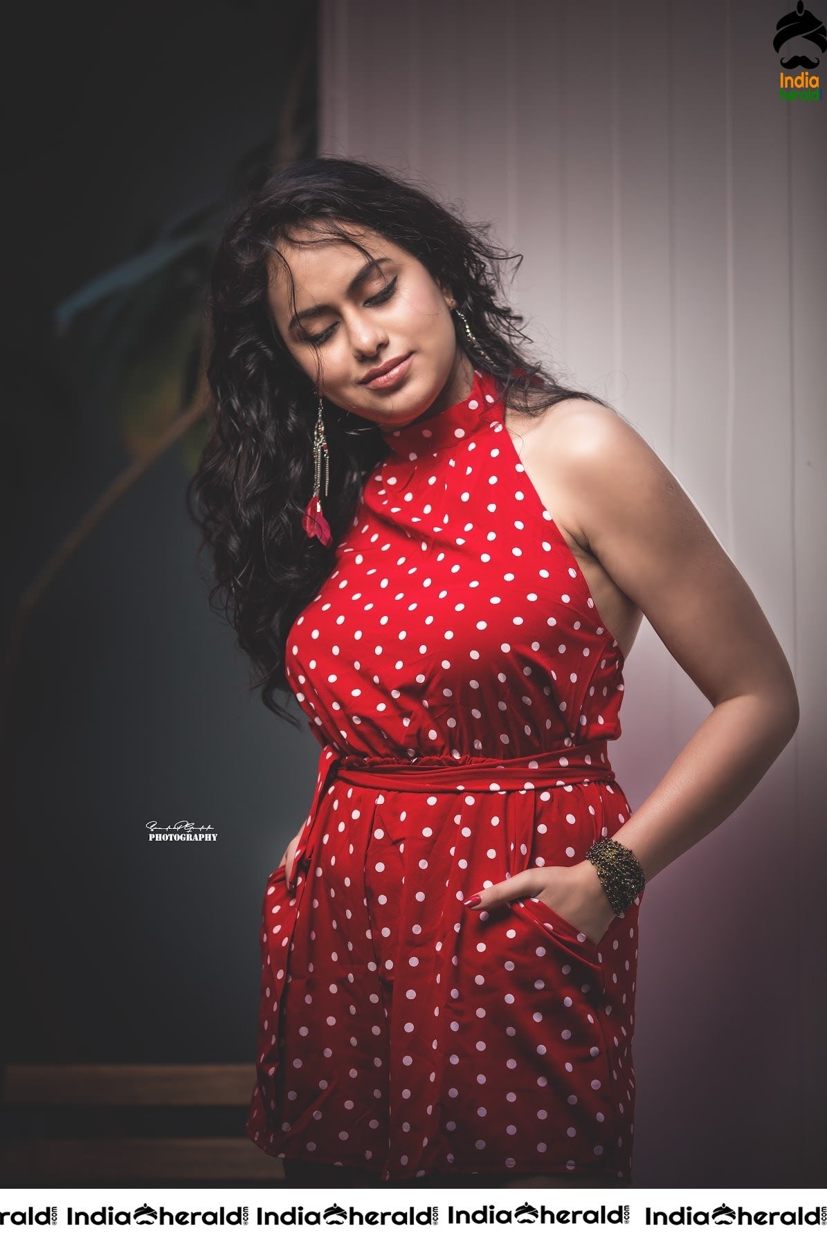 Pallavi Dora Latest Hot Photos to tempt your mood
