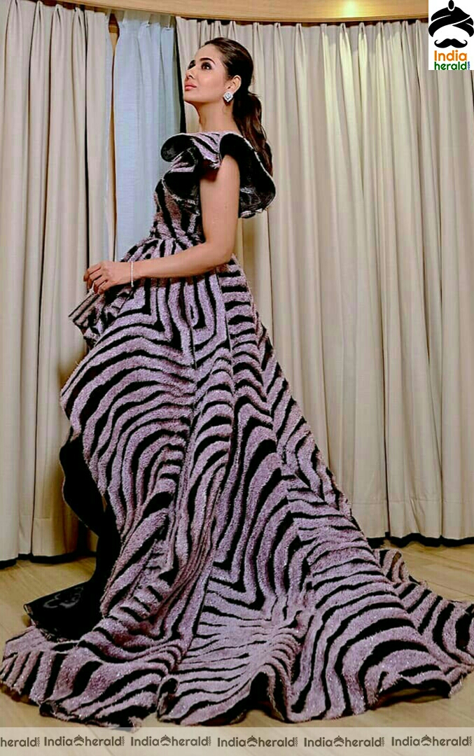 Parul Yadav Latest Hot Lavander Dress Photoshoot