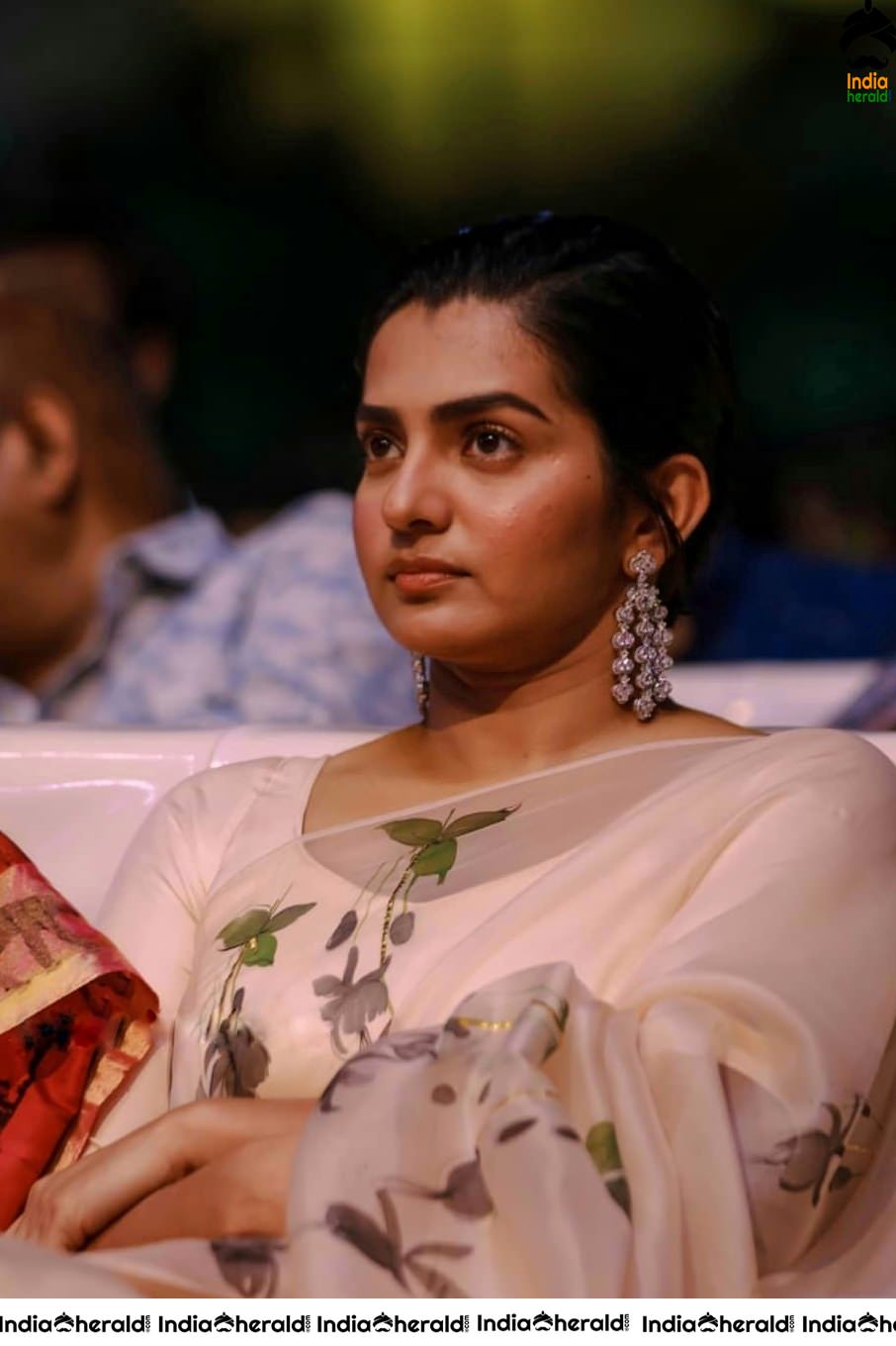 Parvathy Latest Gorgeous Photos