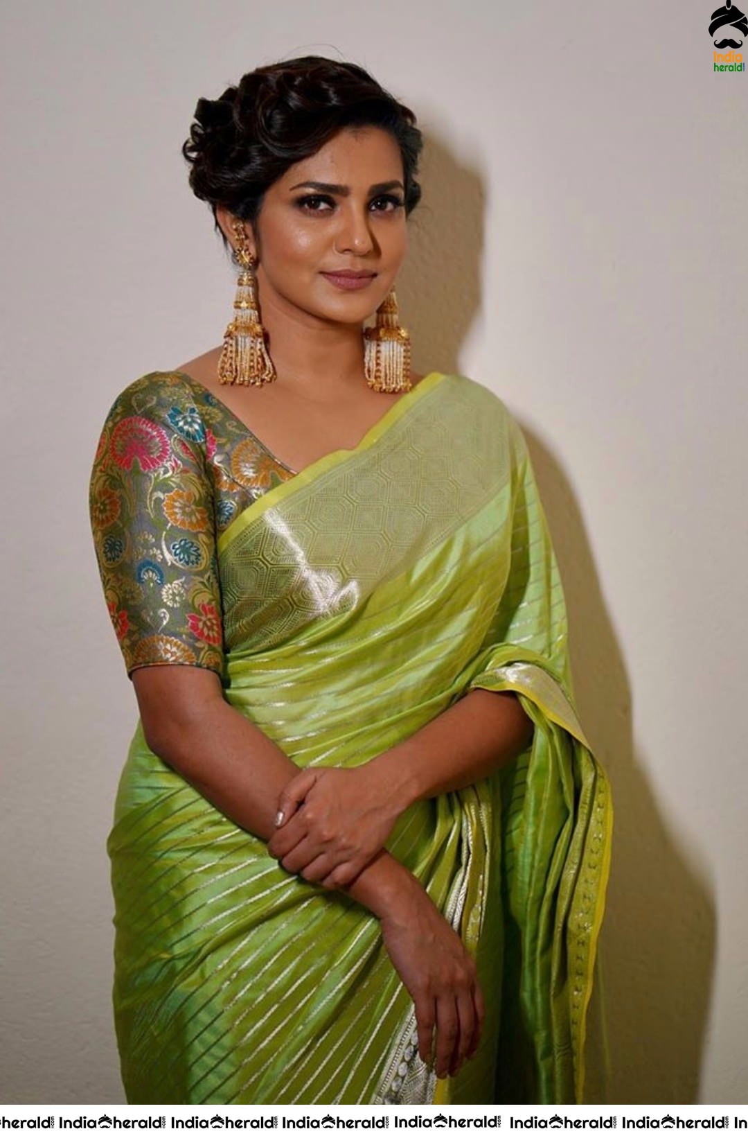 Parvathy Latest Gorgeous Photos