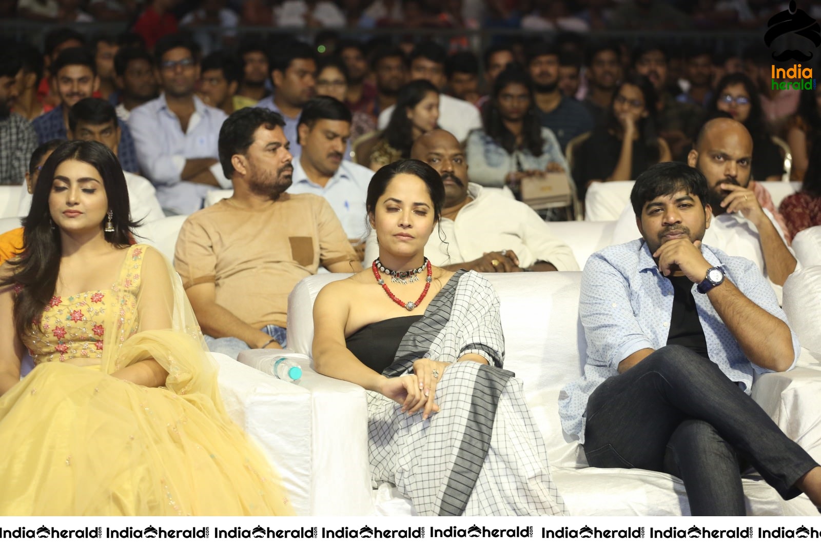 Pavani Gangireddy spotted together with Charmee