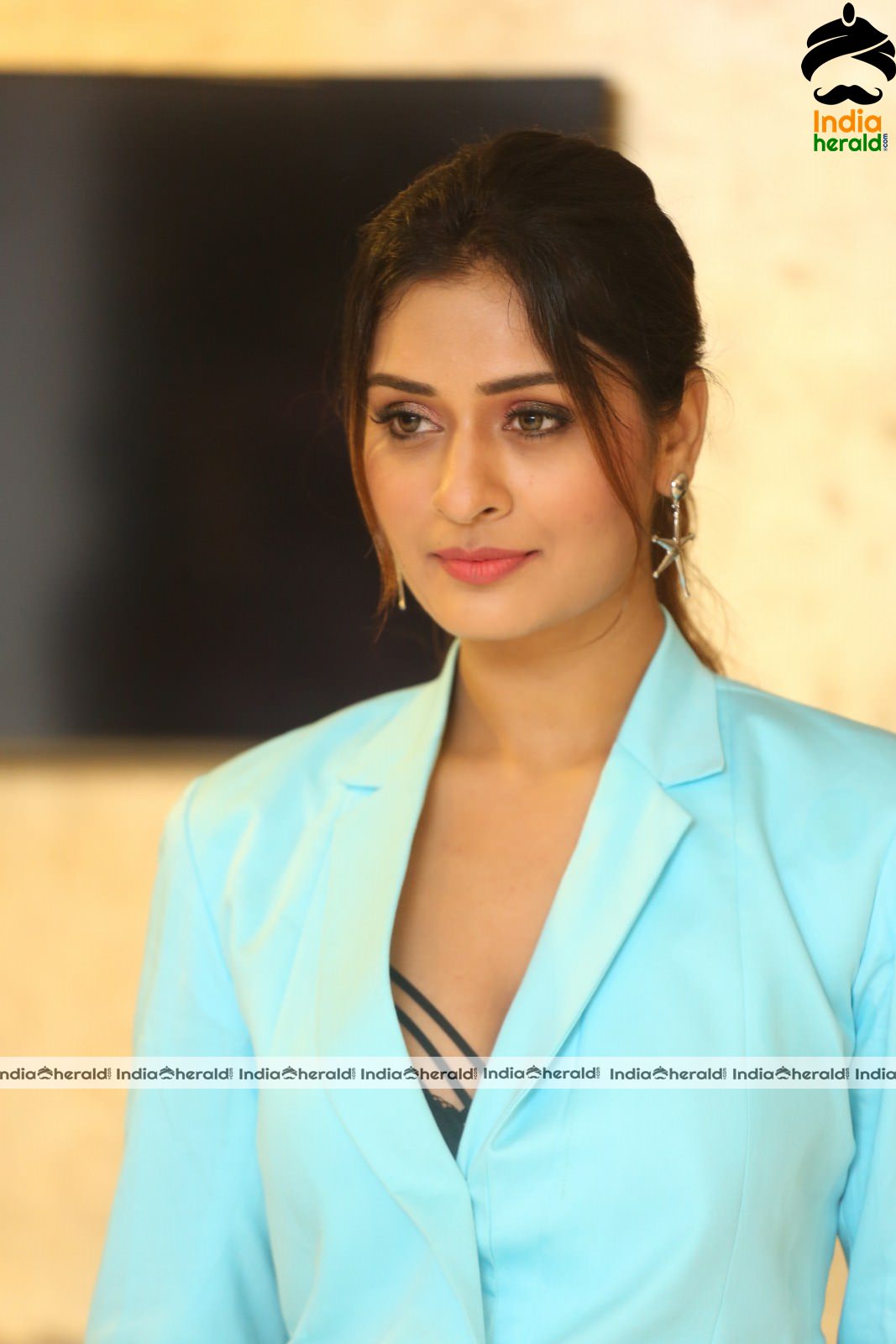 Payal Rajput is too hot and tempting in Sky Blue Sexy Attire Set 2