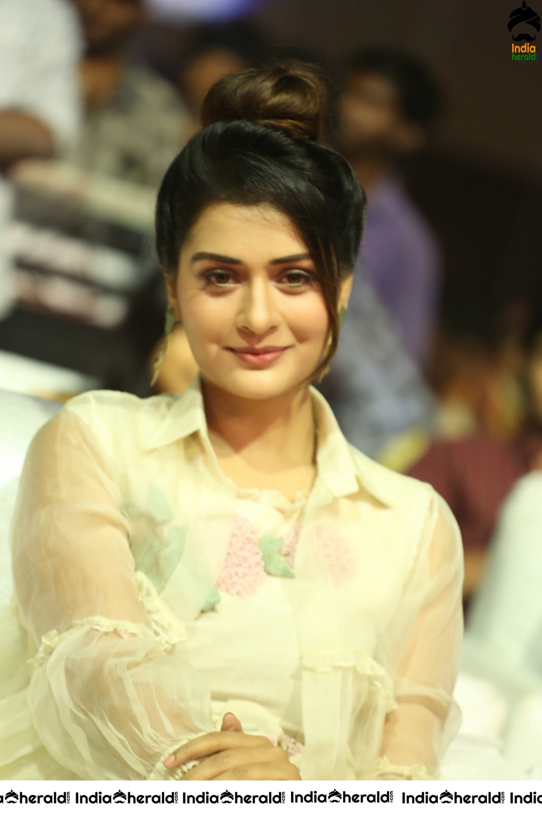 Payal Rajput Looking Angelic in Mesmerizing White Set 2