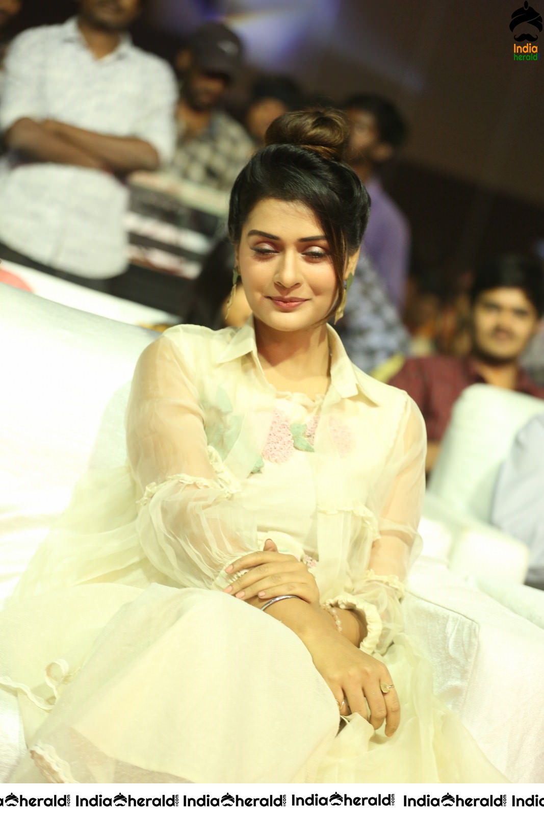 Payal Rajput Looking Angelic in Mesmerizing White Set 2