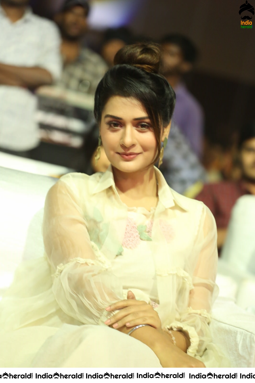 Payal Rajput Looking Angelic in Mesmerizing White Set 2