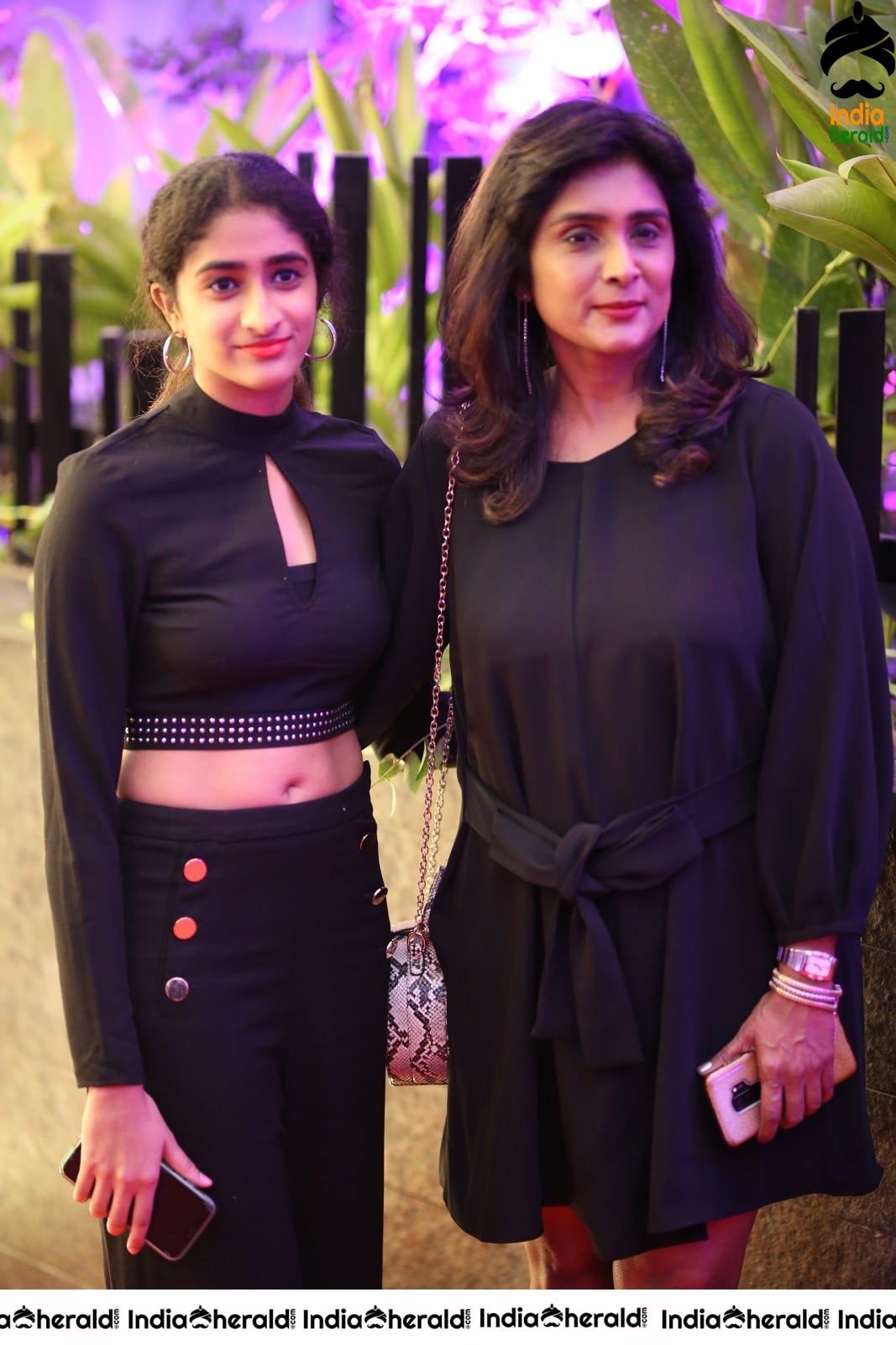 Payal Rajput with other actresses at Mirrors Kerastase Launch Set 2