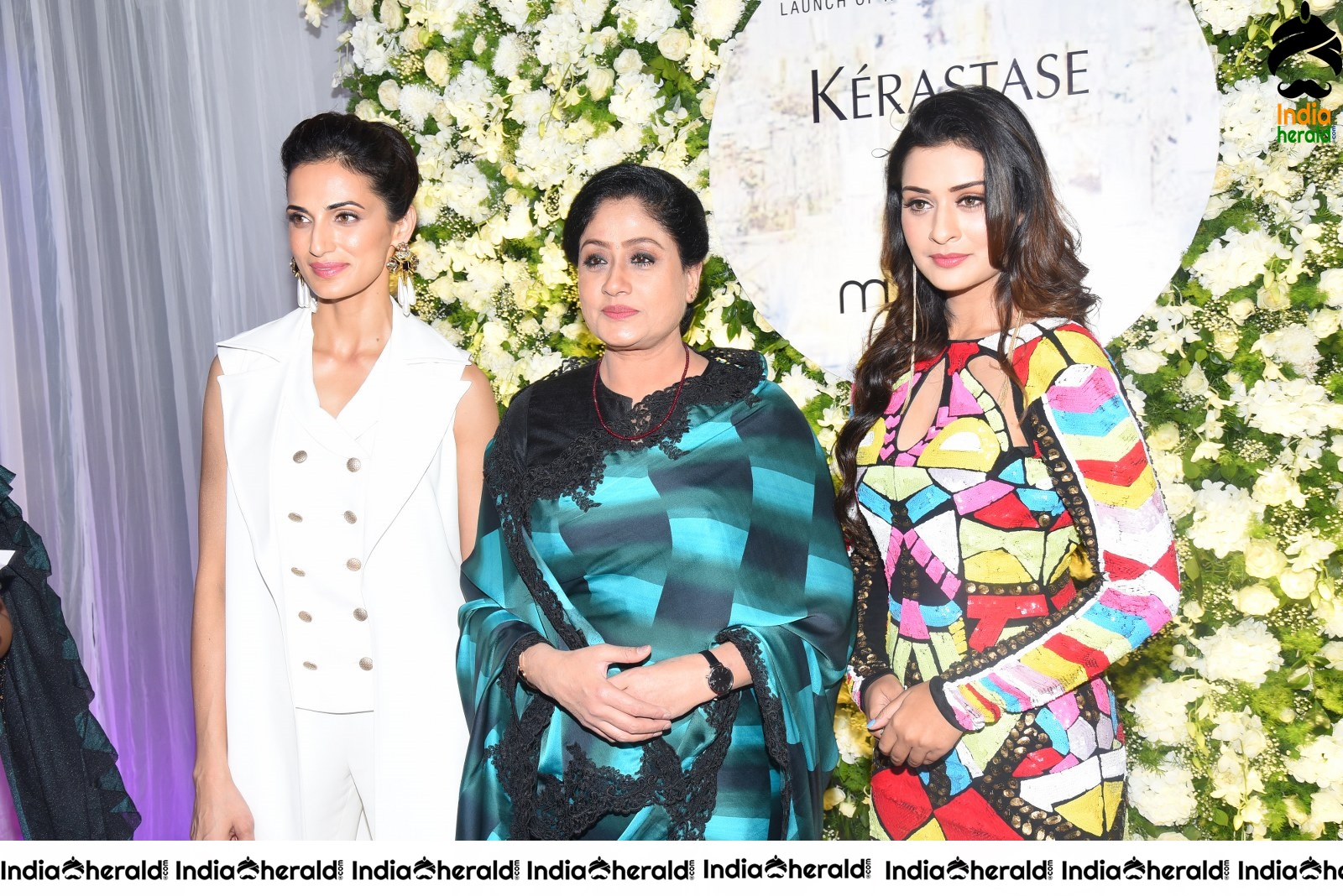 Payal Rajput with other actresses at Mirrors Kerastase Launch Set 3