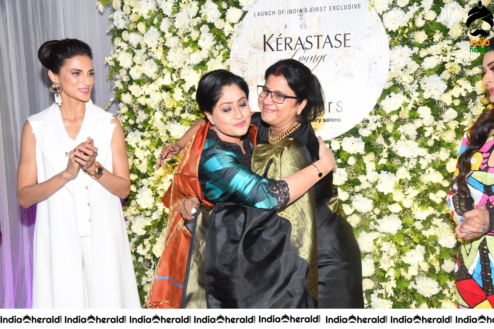 Payal Rajput with other actresses at Mirrors Kerastase Launch Set 4