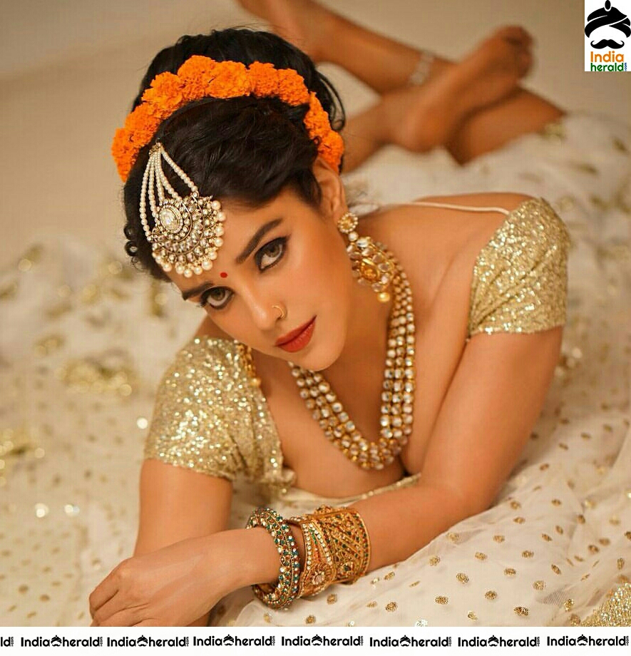 Pia Bajpiee Super Hot Stills