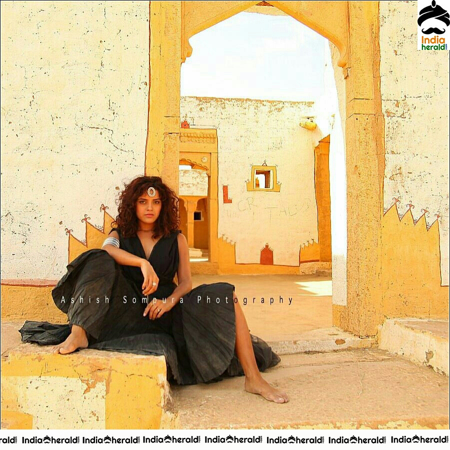 Pia Bajpiee Super Hot Stills