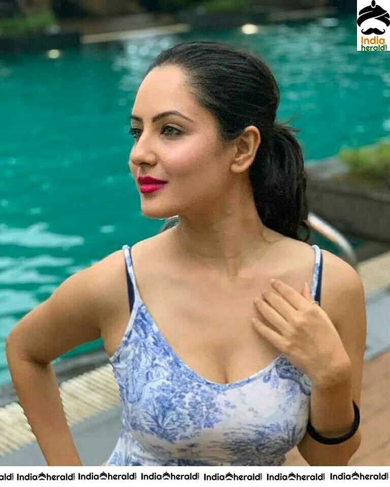 Pooja Banerjee Hot Stills