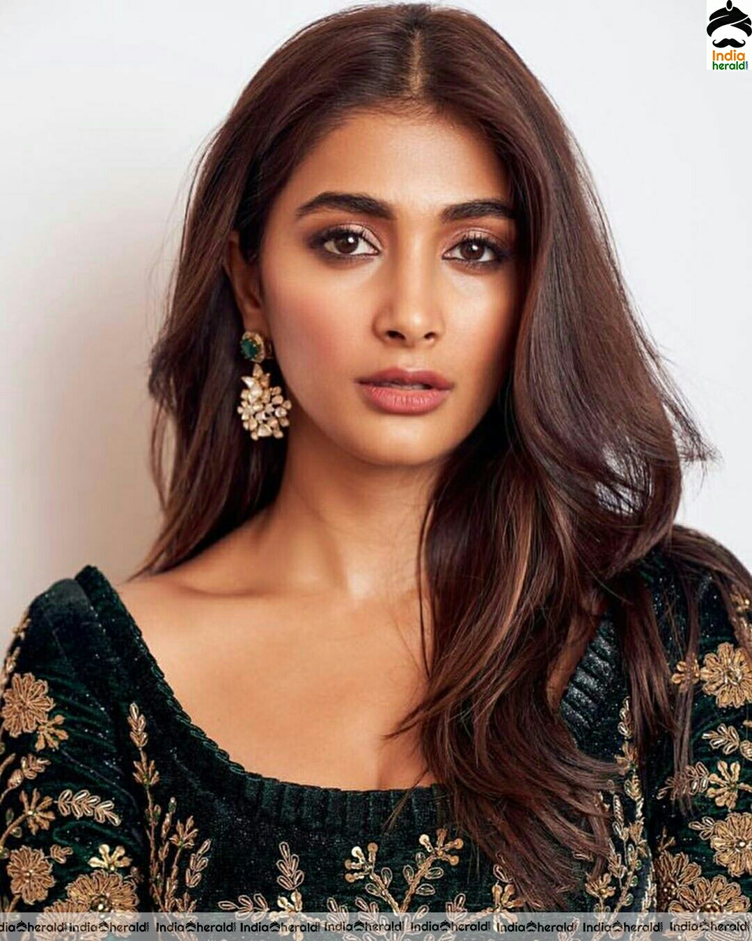Pooja Hegde Glam Hot In Green Attire