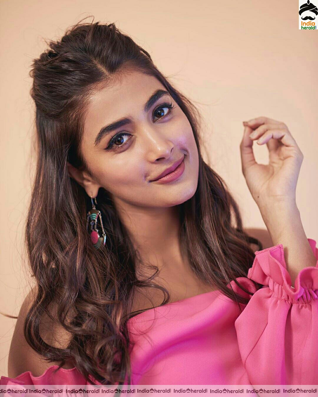 Pooja Hegde Hot And Cute Pink Photo Stills