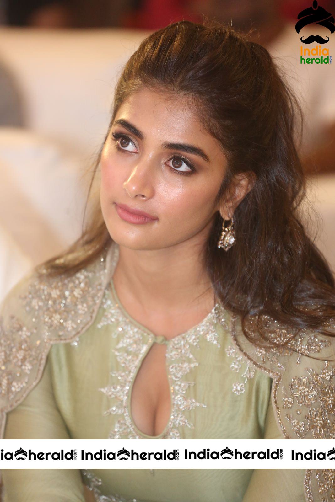 Pooja Hegde Hot Cleavage Show At Gaddala Konda Ganesh Success Meet Set 4
