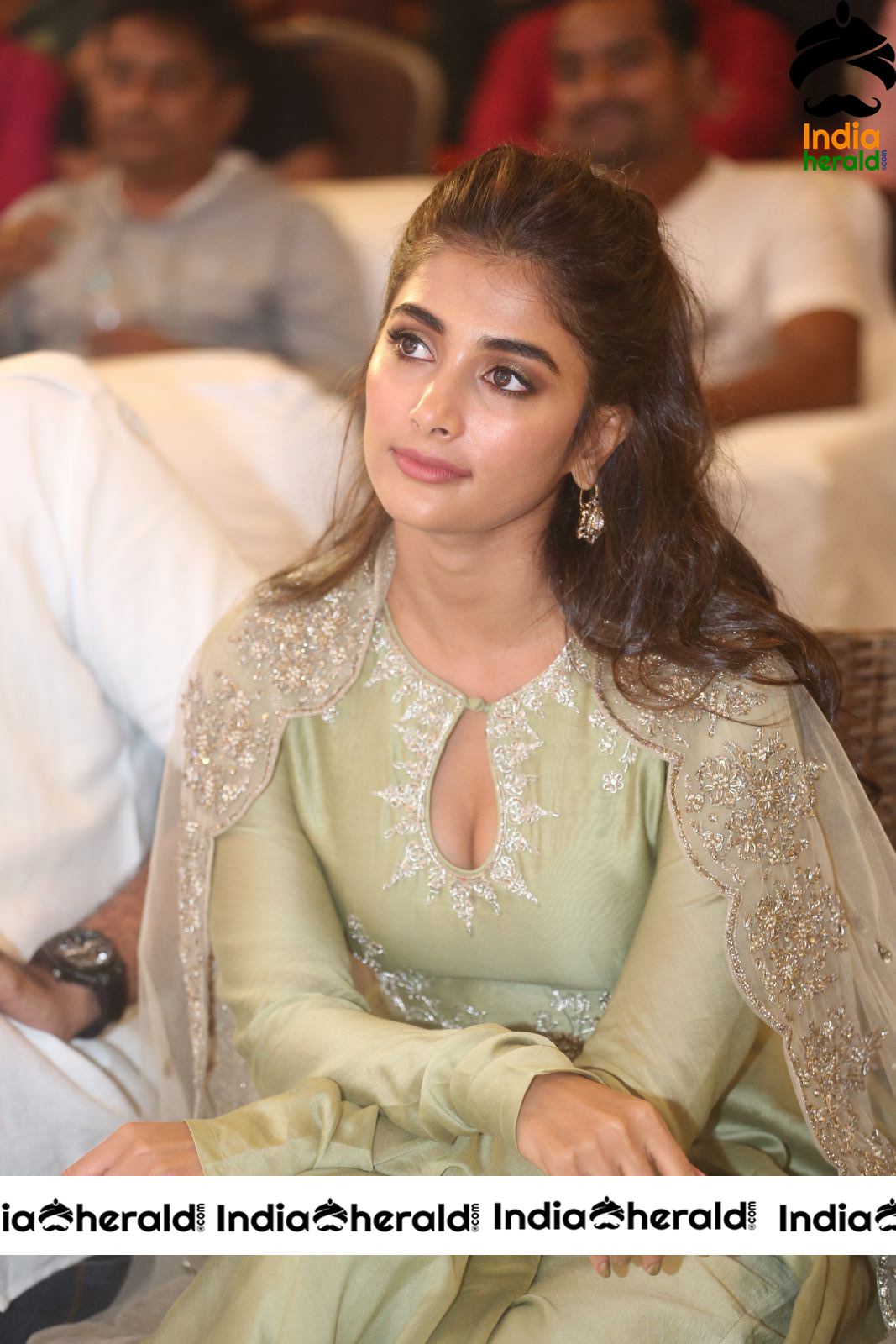 Pooja Hegde Hot Cleavage Show At Gaddala Konda Ganesh Success Meet Set 4