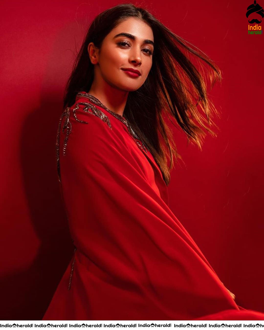 Pooja Hegde Hot Foxy and Bewitching Latest Photos Set 2