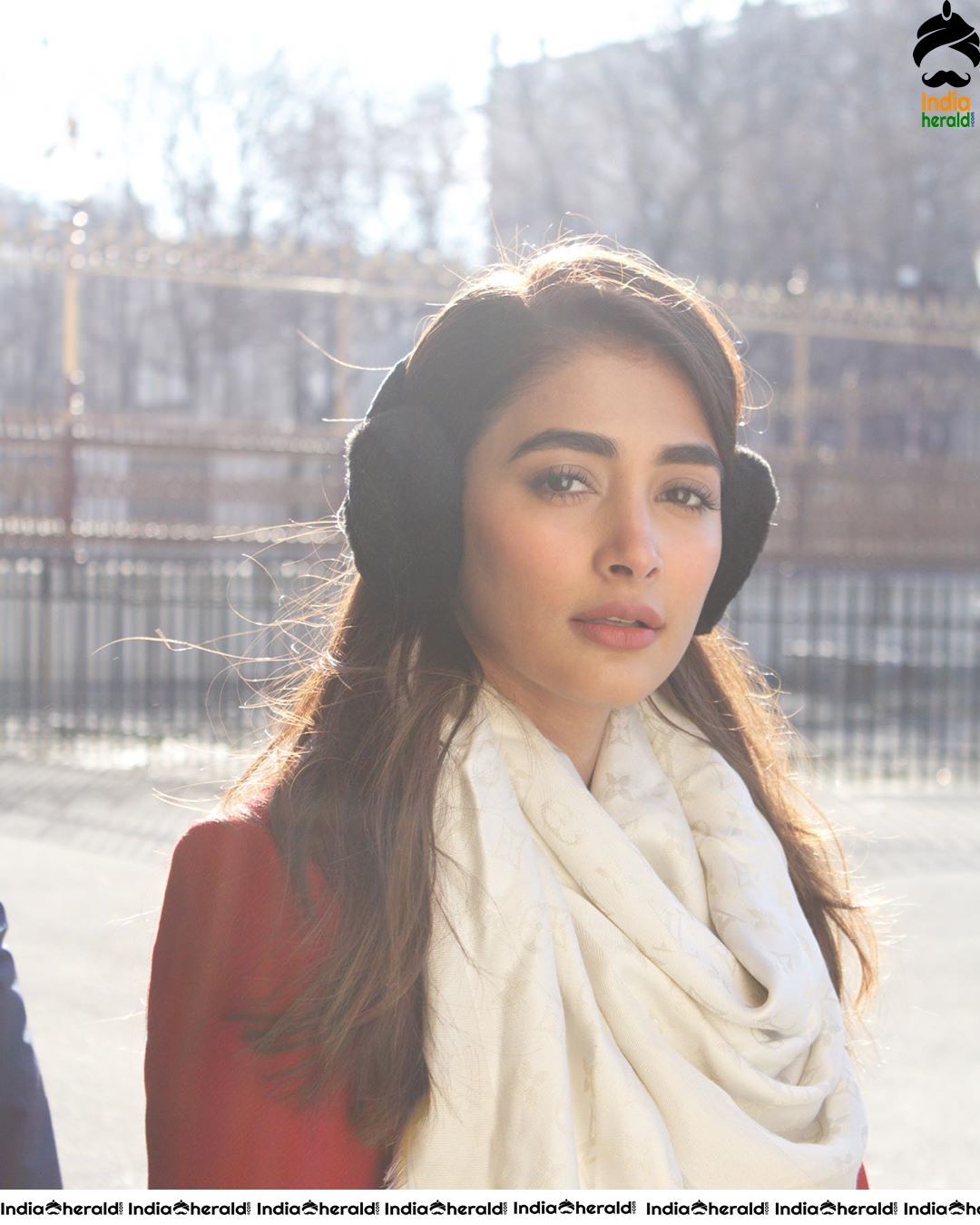 Pooja Hegde Hot Foxy and Bewitching Latest Photos Set 3