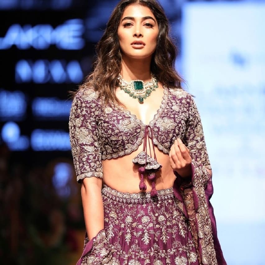 Pooja Hegde Hot Ramp Walk In Lakme Fashion Week Winter 2019