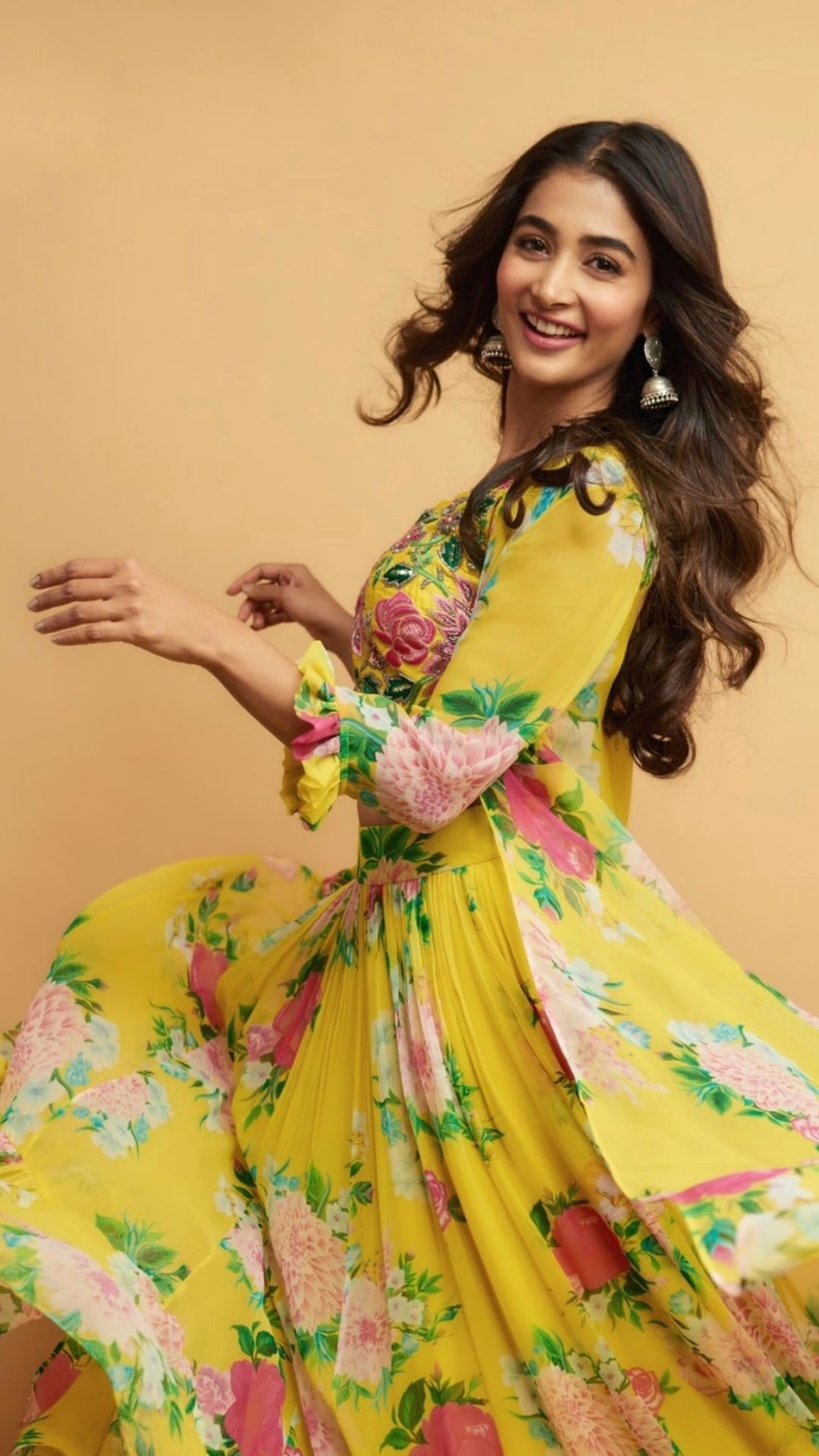 Pooja Hegde Latest Hot Photos Compilation