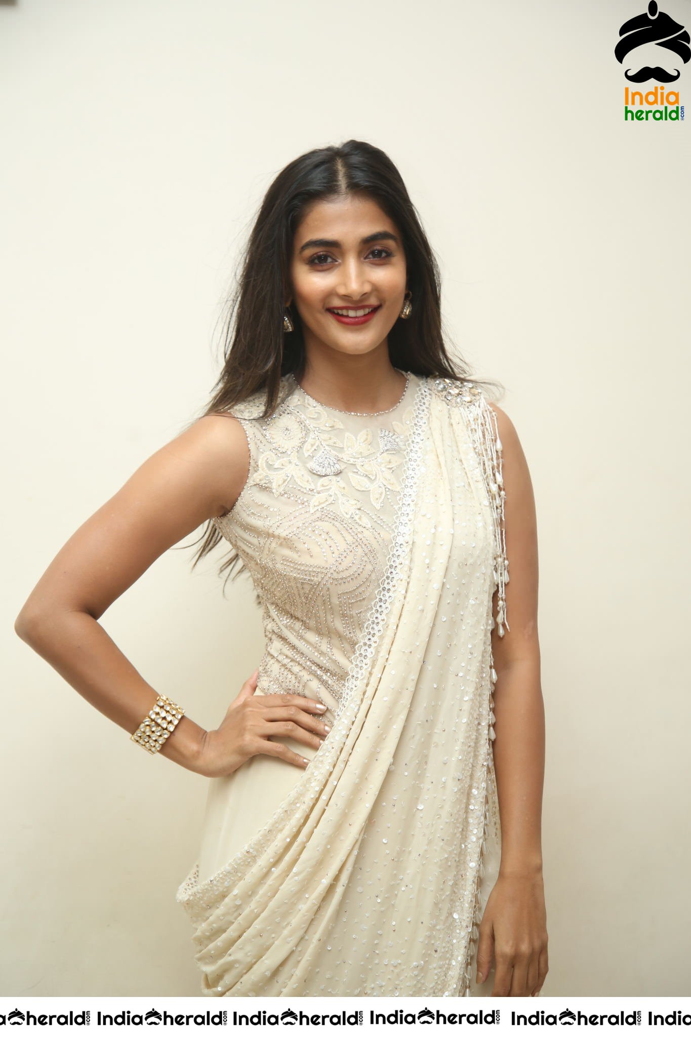 Pooja Hegde Looking Tempting and Cute in This Costume Set 2