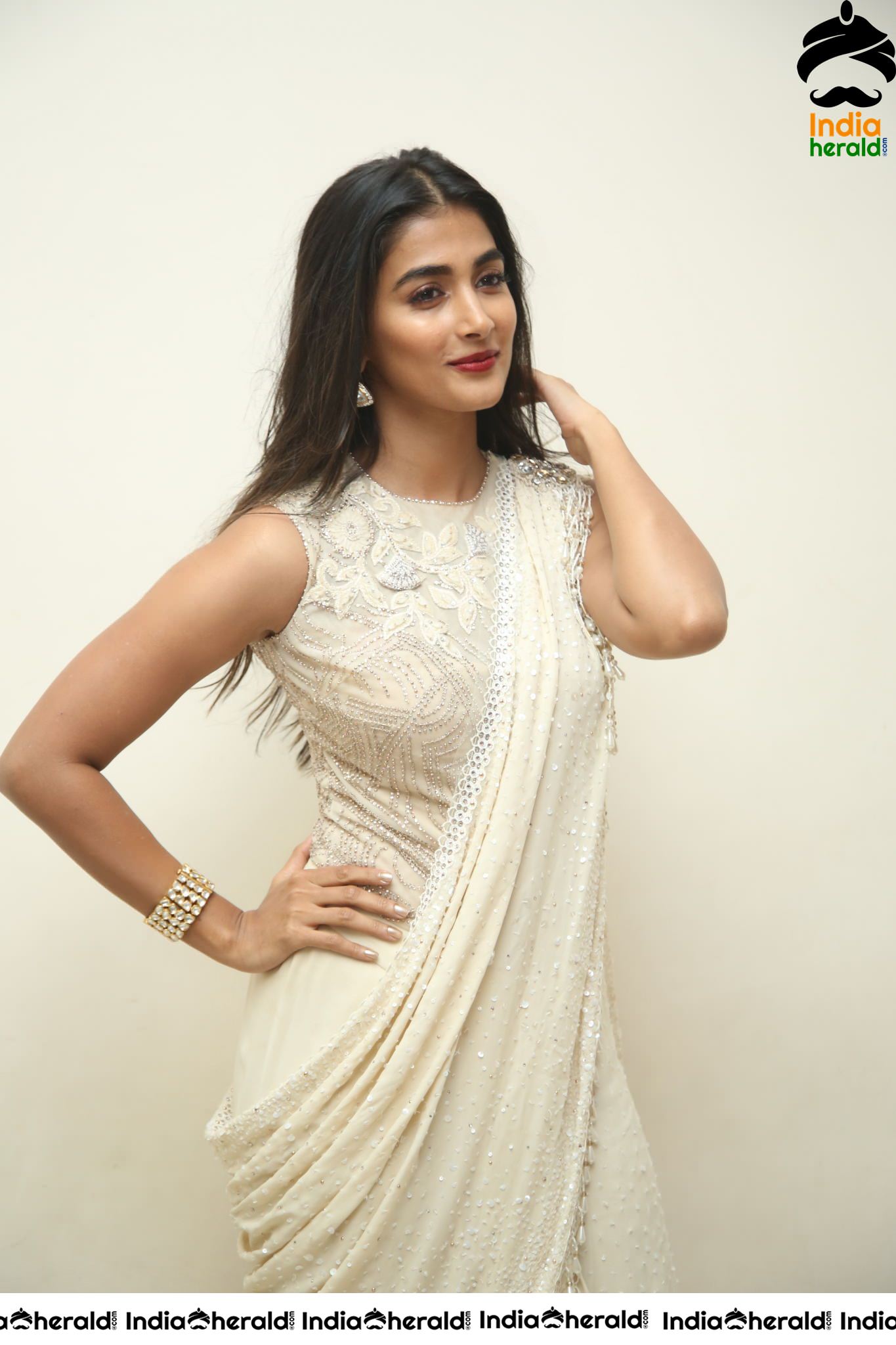 Pooja Hegde Looking Tempting and Cute in This Costume Set 2