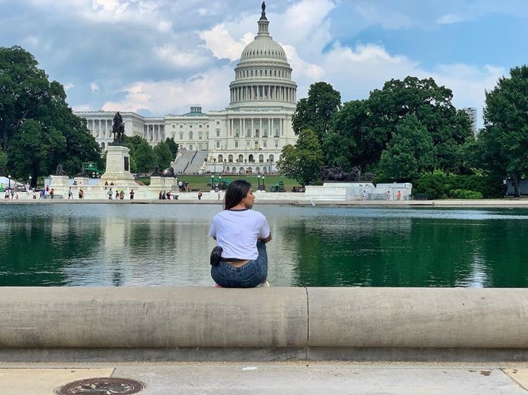 Pooja Hegde Vacation Photos At Washington