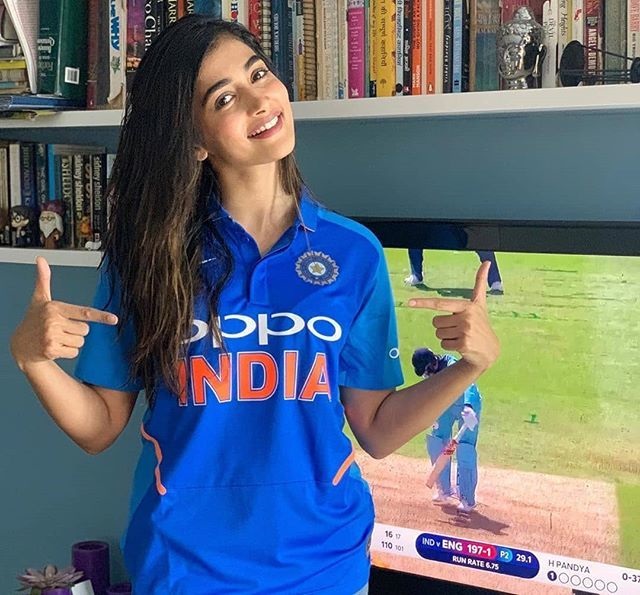 Pooja Hegde Vacation Photos At Washington