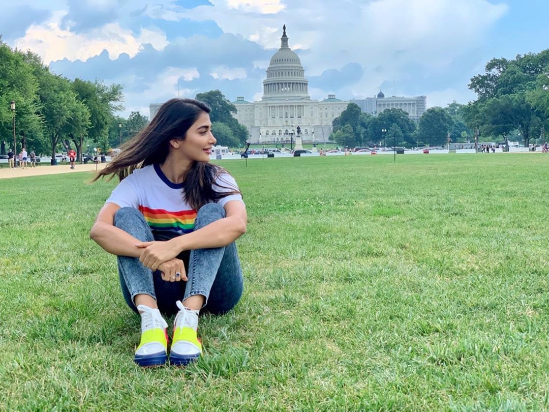 Pooja Hegde Vacation Photos At Washington