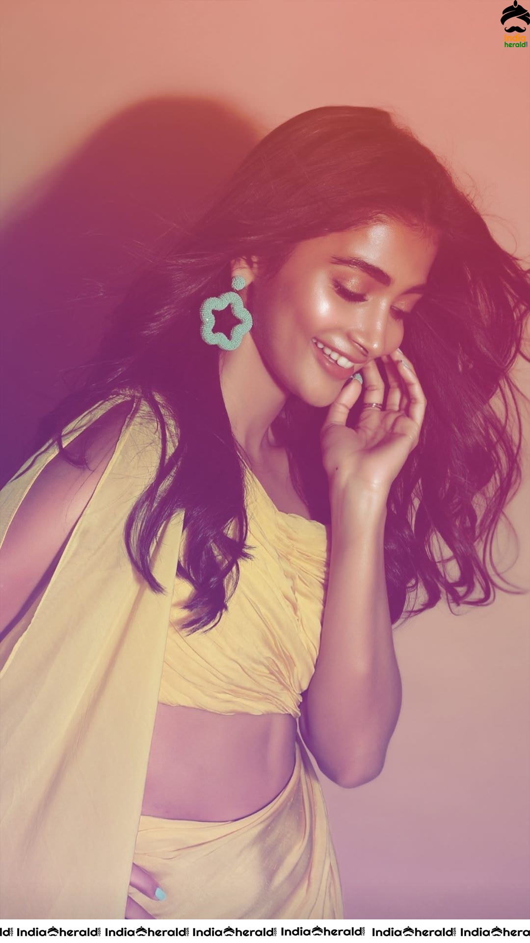 Pooja Hegde Will Make Your Jaws Drop by exposing her Flat Midriff in these Latest Hot Photos