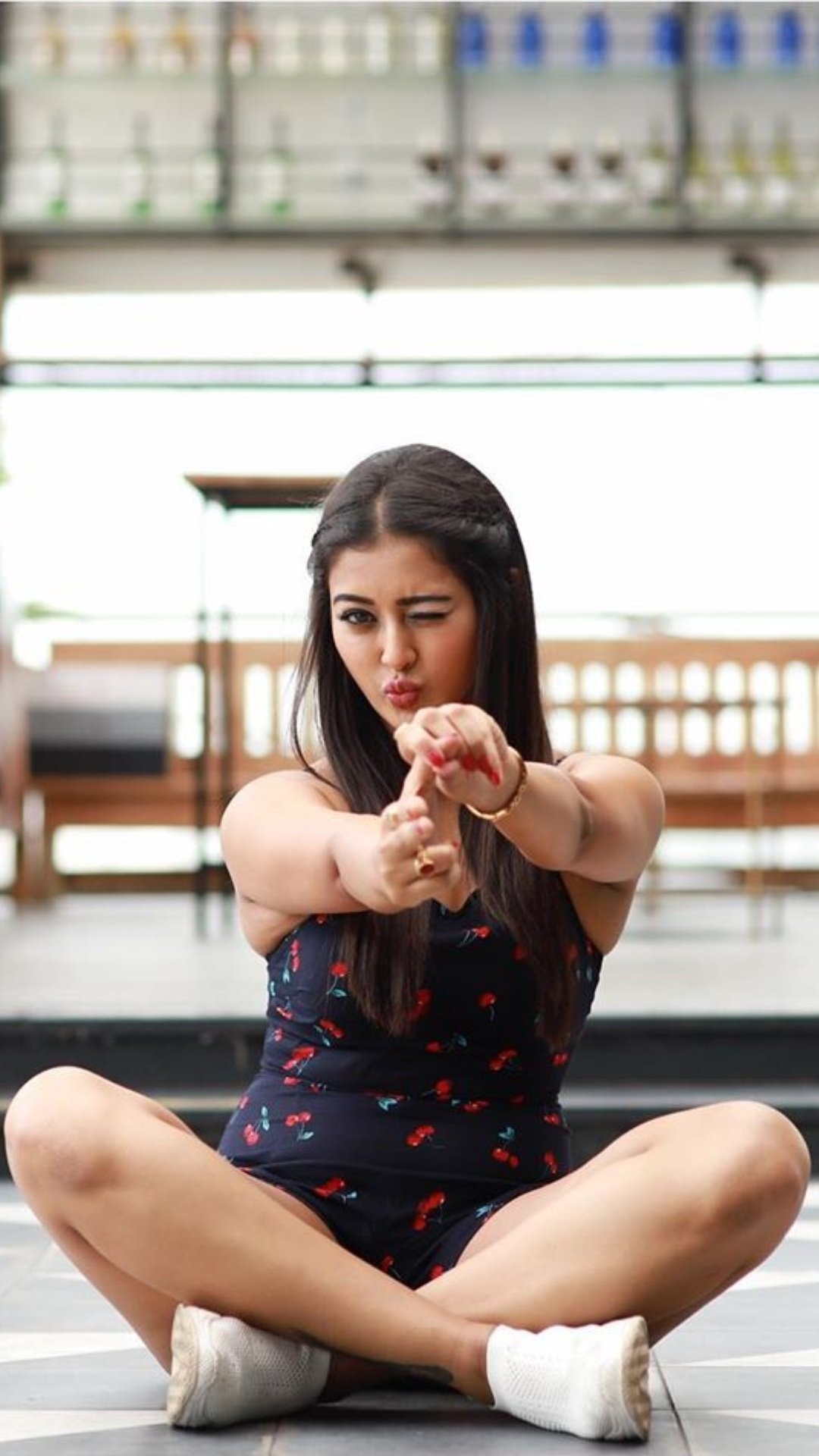 Pooja Javeri Oozing Hotness In Sleeveless And Shorts