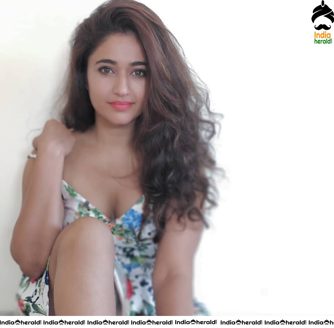 Poonam Bajwa Latest Hot Photos Set 2