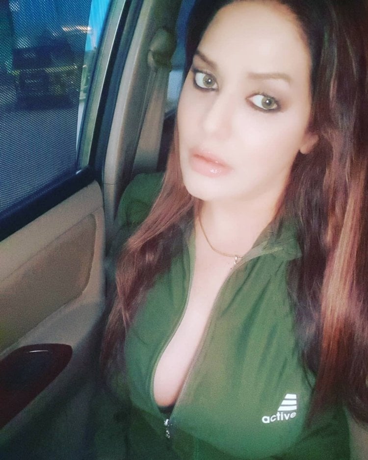 Poonam Jhawer Hot Stills