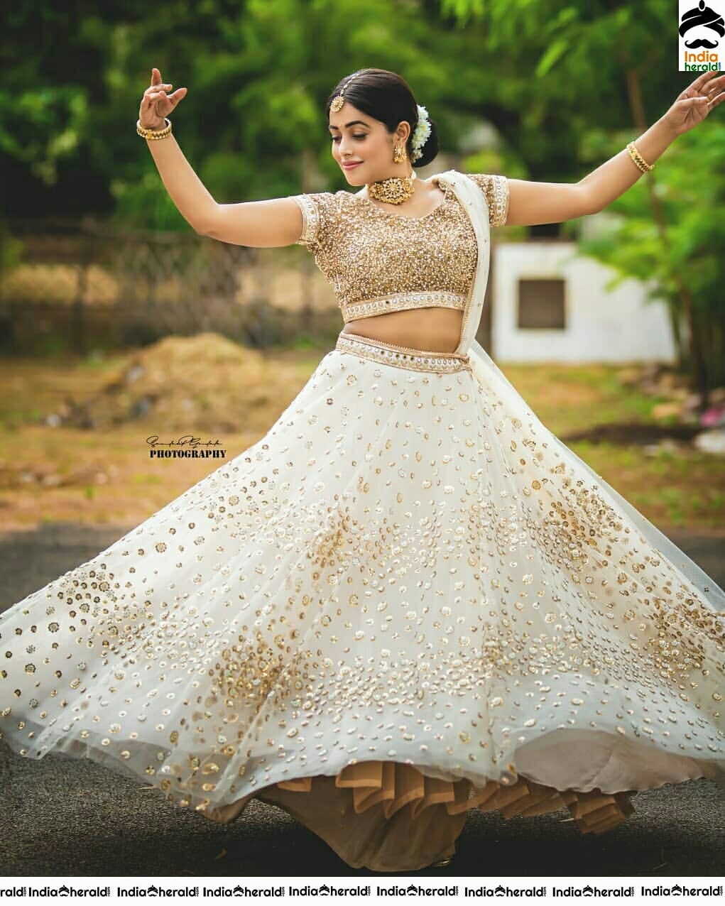 Poorna Looking Cute And Hot In These Photos
