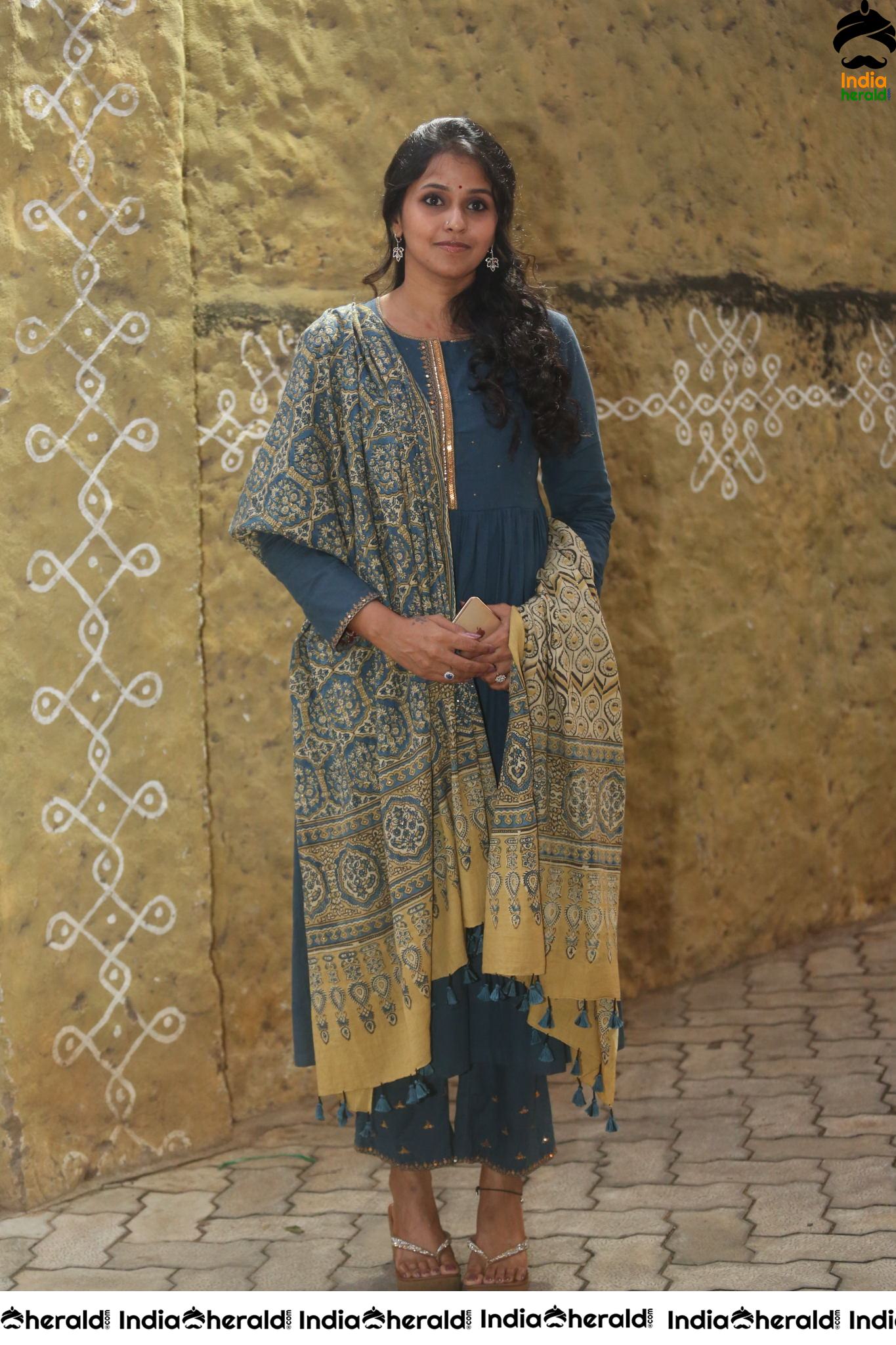 Pop Singer Smita At Cauvery Calling Photoshoot Set 1