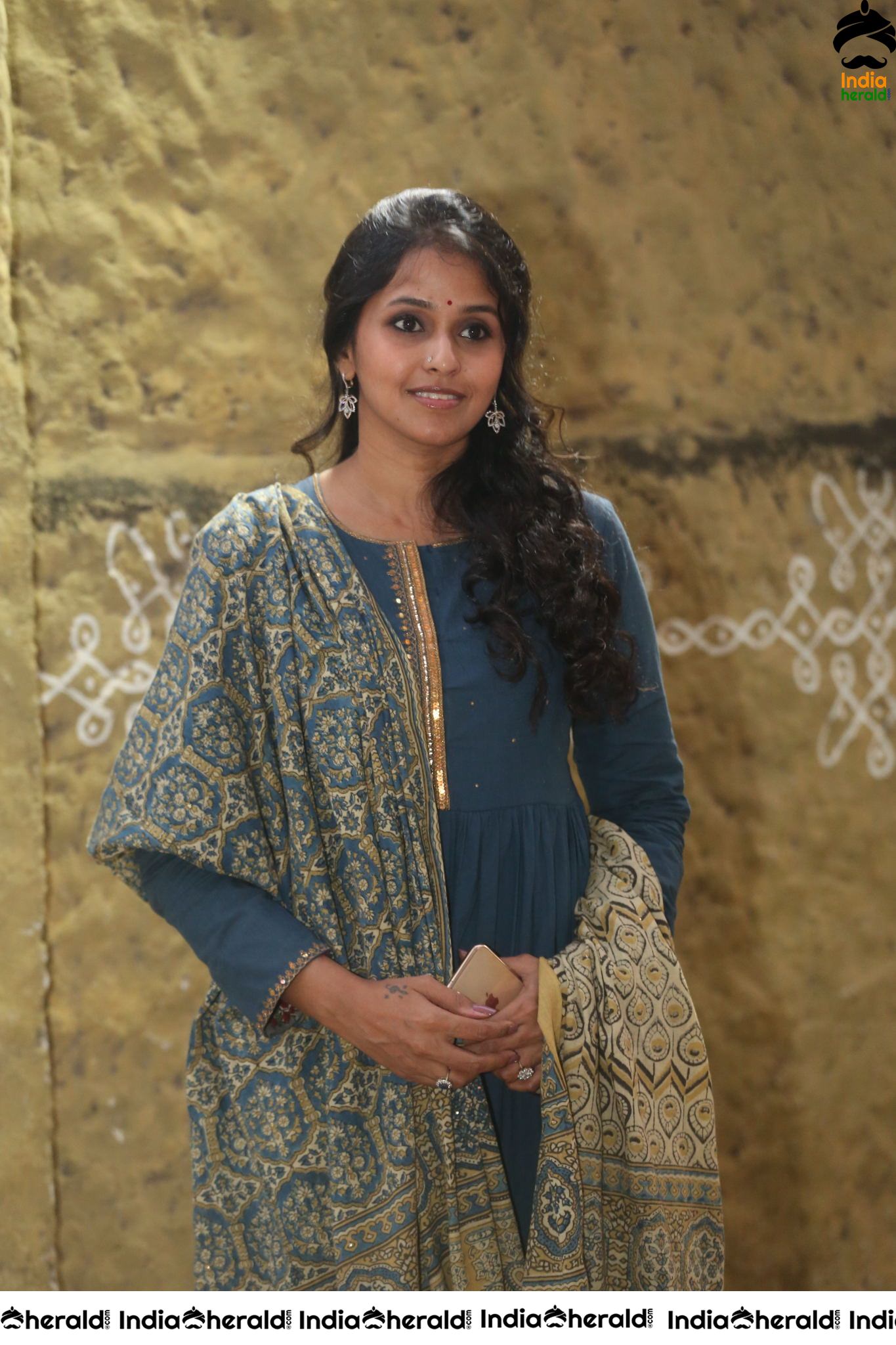 Pop Singer Smita At Cauvery Calling Photoshoot Set 1